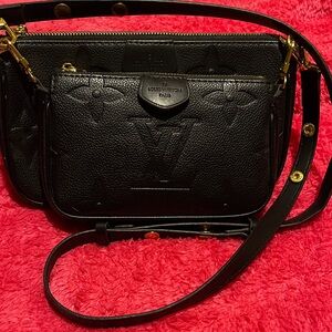 Louis Vuitton Elegant Black Crossbody Bag